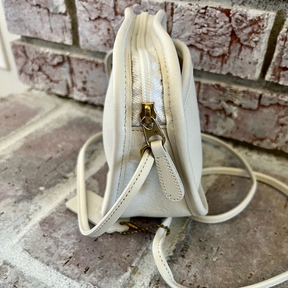 Coach Vintage Bag 9935 - Picture 3 of 9